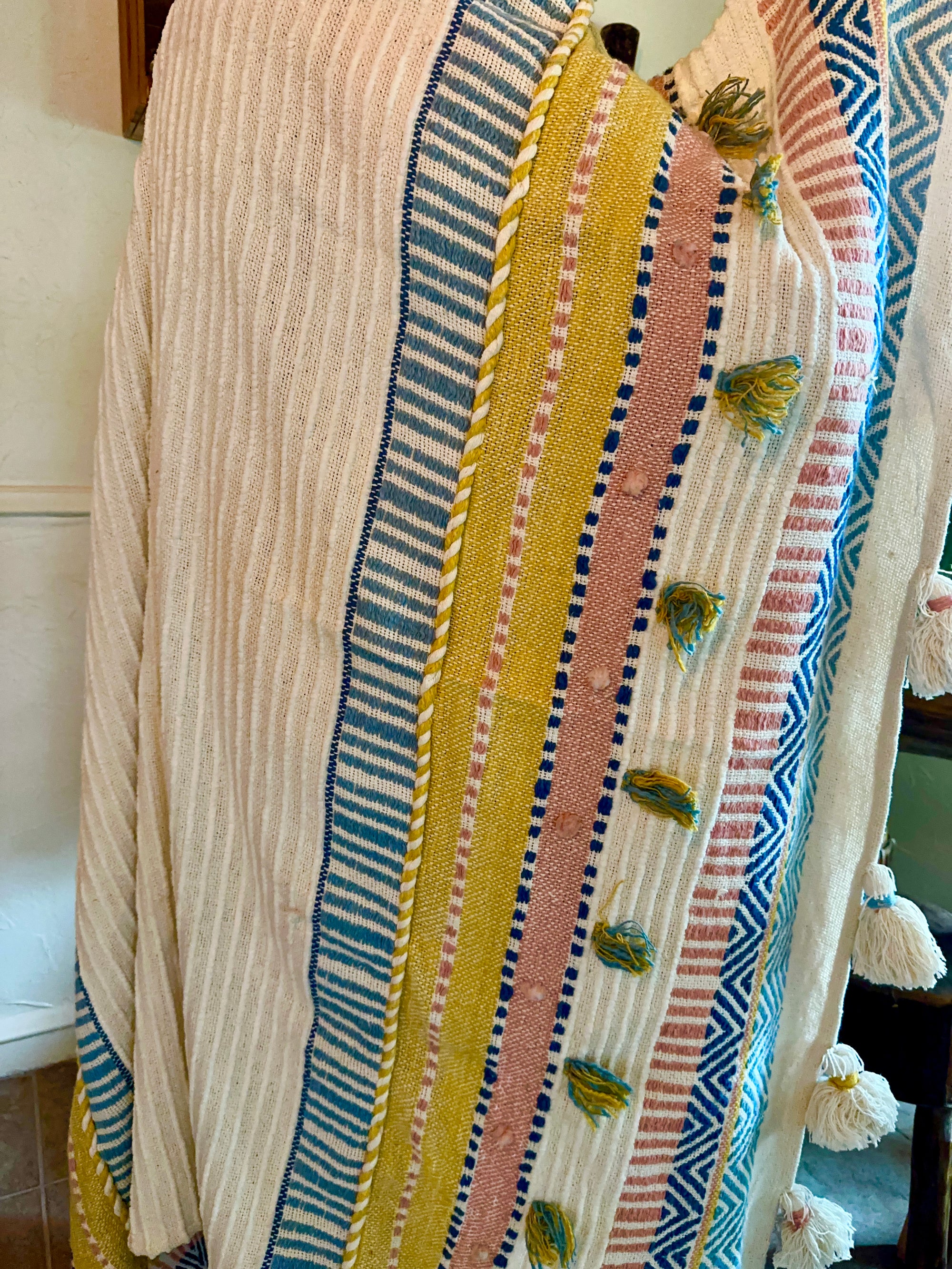 Metya - Wearable Throw