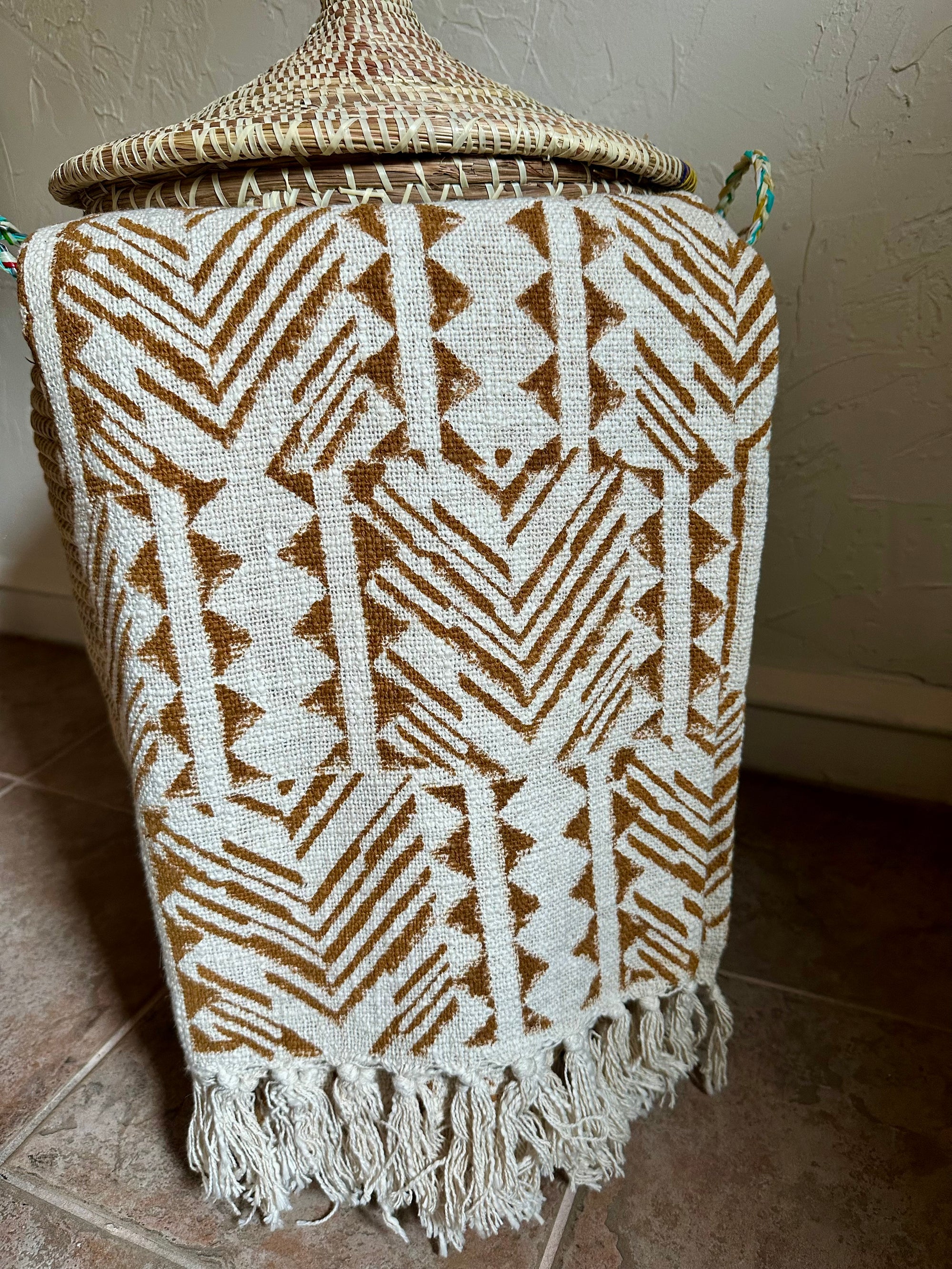 Tribune - Wearable Throw