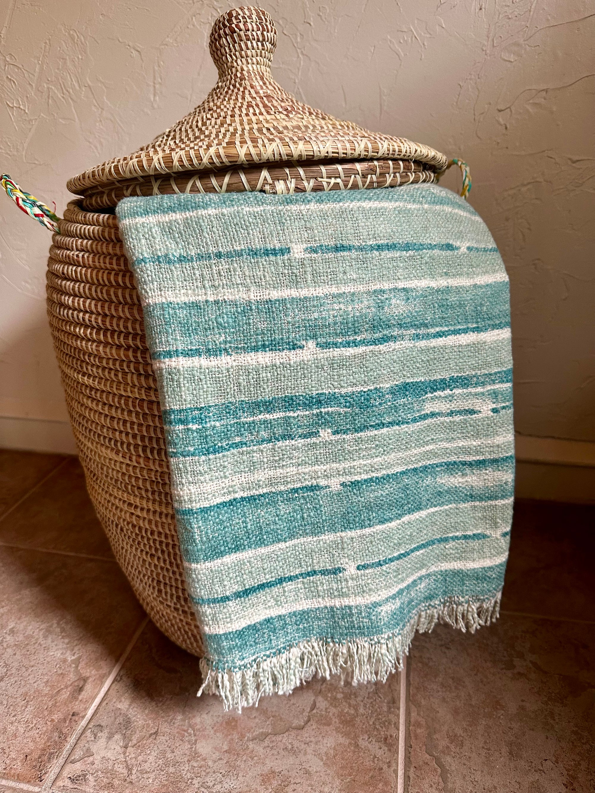 Lagoon - Wearable Throw