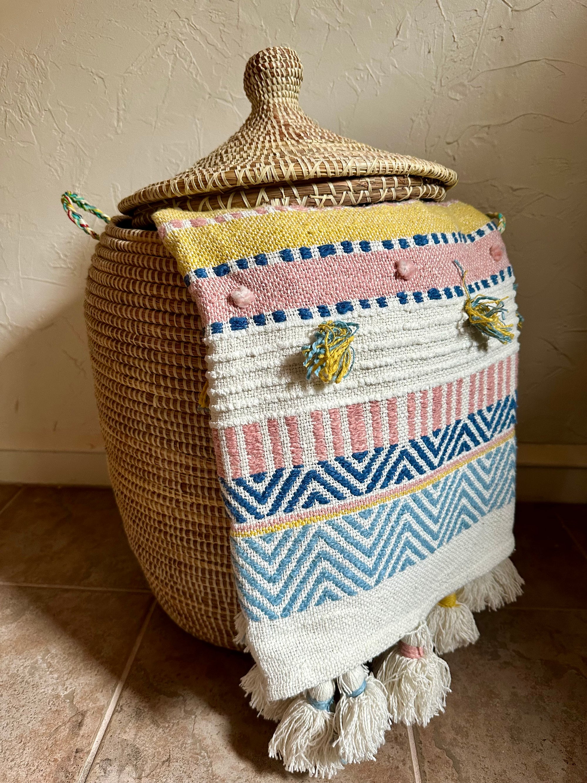 Metya - Wearable Throw