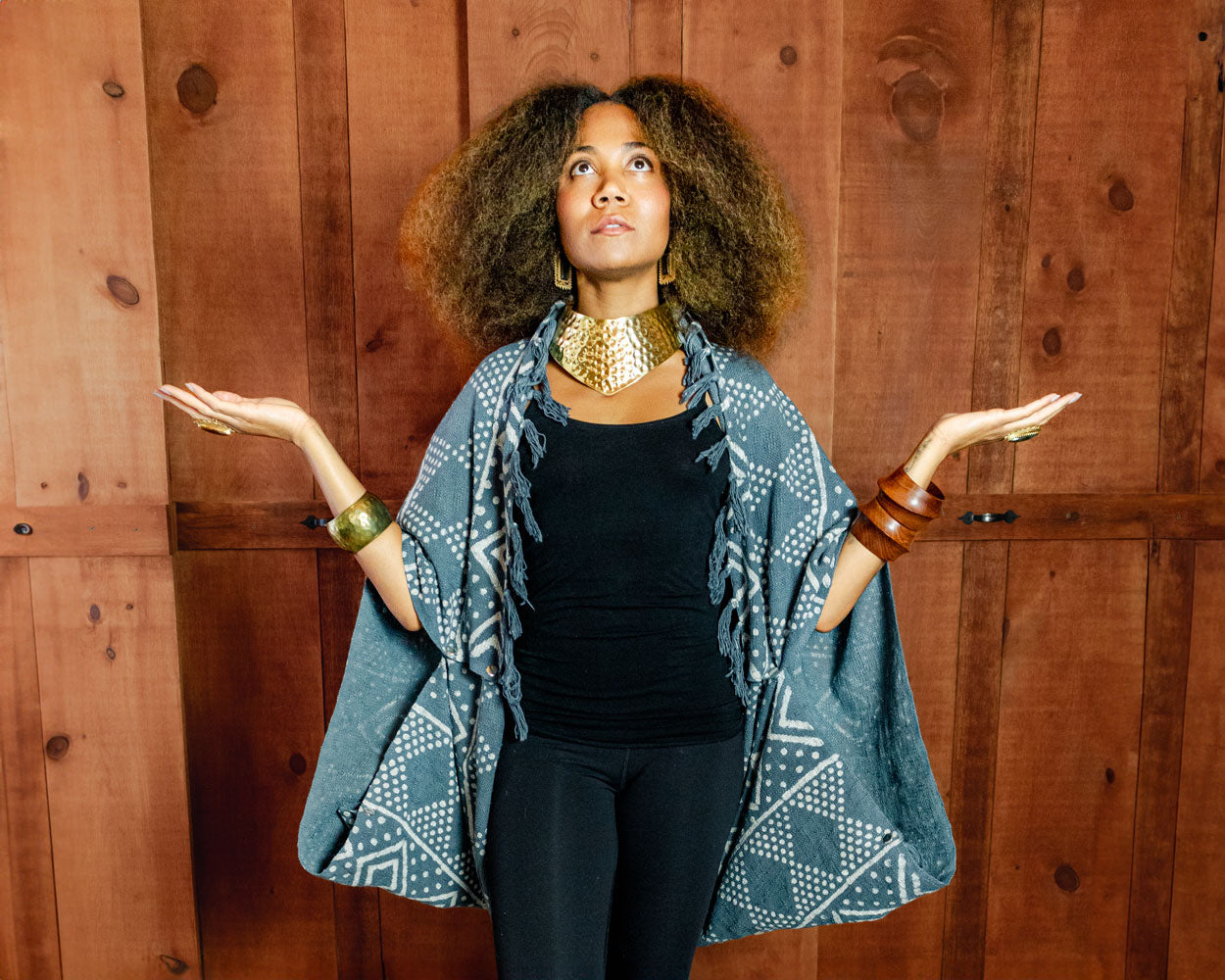 Cleo - Wearable Throw
