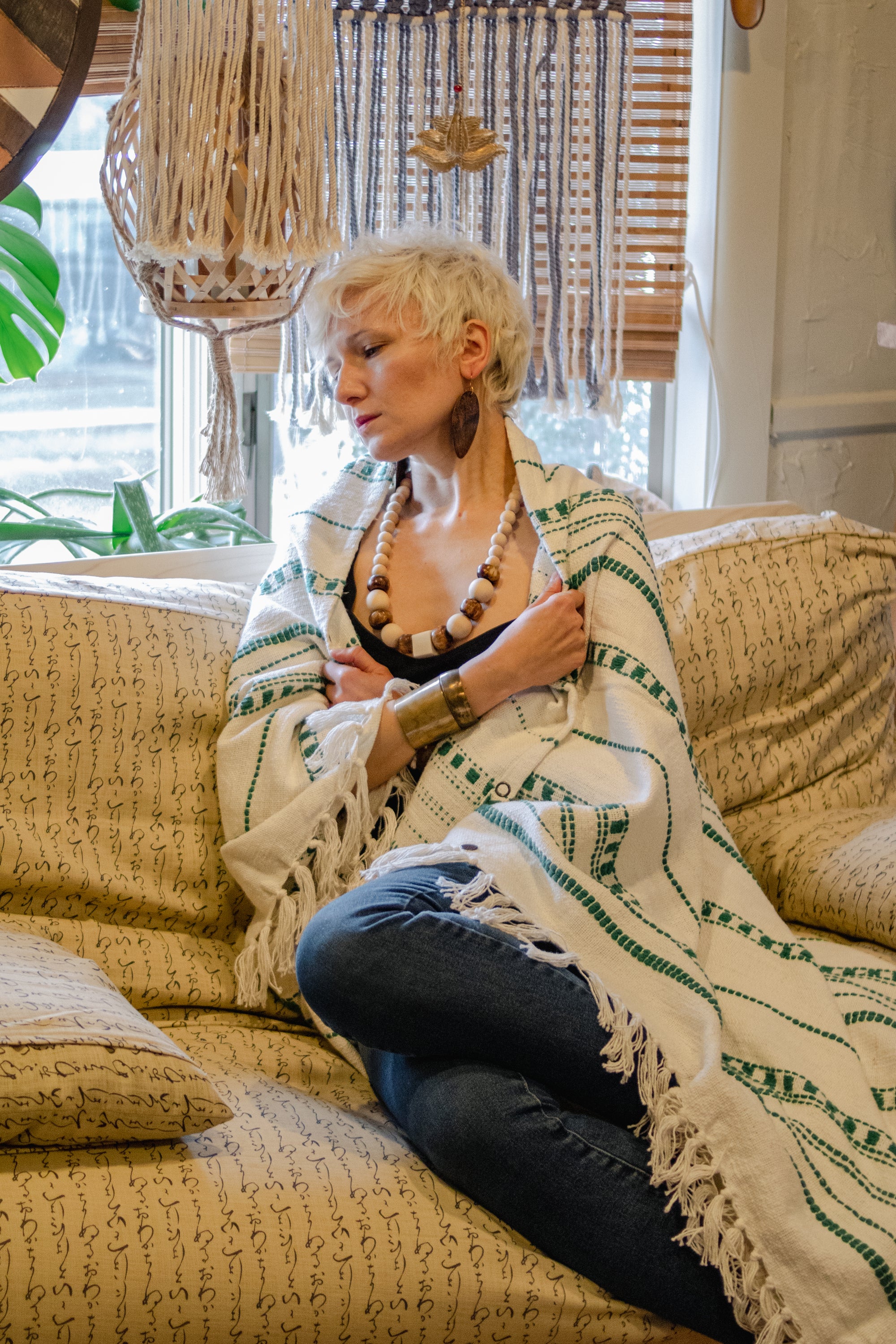 Geness - Wearable Throw