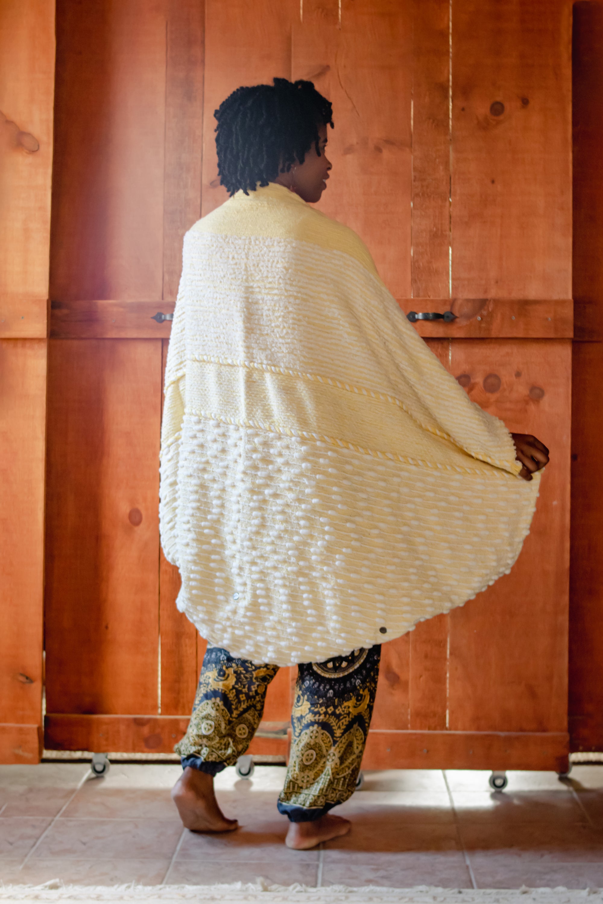 Sola - Wearable Throw